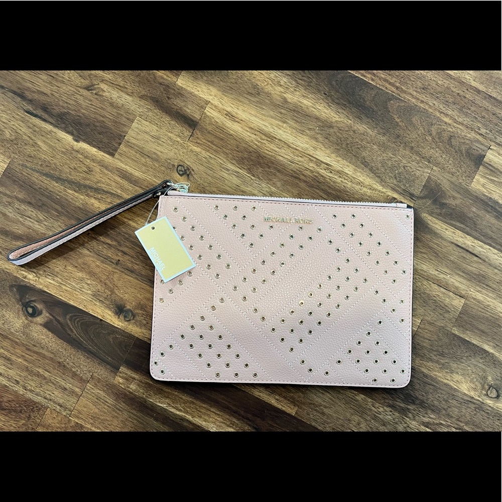 Michael Kors wristlet/Clutch